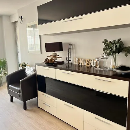 Ria De Bouzas Amplio Piso Muy Luminoso Con Vistas A La Ria شقة