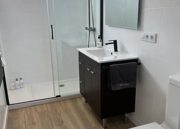 Ria De Bouzas Amplio Piso Muy Luminoso Con Vistas A La Ria